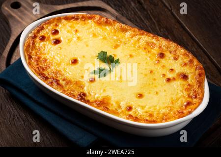 Shepherd's Pie (escondidinho). Cuisine brésilienne typique. Banque D'Images