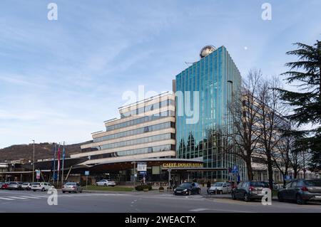 Nova Gorica, Slovénie (21,St janvier 2024) - l'un des nombreux casinos que l'on peut trouver dans la ville Banque D'Images