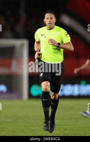 Almere, pays-Bas. 24 janvier 2024. ALMERE, 24-01-2024, Yanmar Stadium, saison 2023/2024, Dutch Eredivisie football.arbitre Jeroen Manschot pendant le match Almere City - Fortuna Sittard crédit : Pro Shots/Alamy Live News Banque D'Images