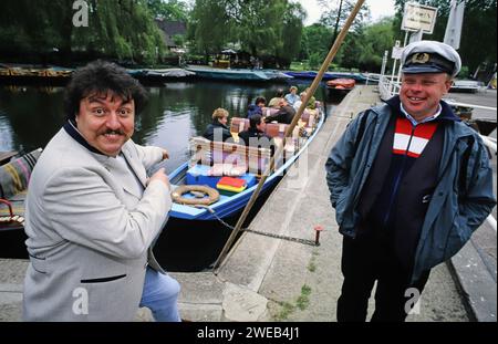 Achim Mentzel, deutscher Musiker und Fernsehmodérateur, in seinem Heimatrevier im Spreewald, Deutscher UM 1999. Banque D'Images