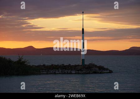 Magnifique coucher de soleil et photos de marina du lac Balaton en Hongrie Banque D'Images