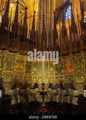 Chœur de la cathédrale de Barcelone avec des peintures de Joan de Burgunya Banque D'Images