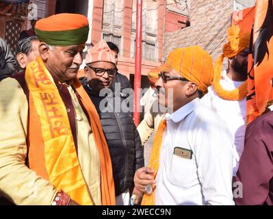 Bikaner, Rajasthan, Inde. 22 janvier 2024. Dévots de la communauté Shree RAM Laxman Dussehra lors d'une procession religieuse de la cérémonie de Pran Pratishtha au RAM Mandir. (Image de crédit : © Dinesh Gupta/Pacific Press via ZUMA Press Wire) USAGE ÉDITORIAL SEULEMENT! Non destiné à UN USAGE commercial ! Banque D'Images