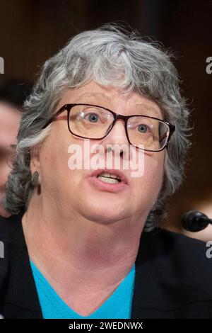 Washington, États-Unis. 24 janvier 2024. Karen L. Howard, directrice, Sciences, évaluation technologique et analyse, le U.S. Government Accountability Office, Huntsville, Alabama, comparaît devant un comité du Sénat sur le pouvoir judiciaire - audience de la sous-commission sur la justice pénale et la lutte contre le terrorisme pour examiner l'IA dans les enquêtes et poursuites criminelles, dans le Dirksen Senate Office Building à Washington, DC, États-Unis, mercredi 24 janvier, 2024. photo de Rod Lamkey/CNP/ABACAPRESS.COM crédit : Abaca Press/Alamy Live News Banque D'Images