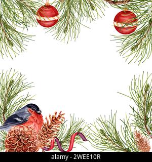 Composition de Noël lumineuse avec branches de pin, boules rouges, bullfinch et pommes de pin. Conception de cadre carré prêt pour votre texte. Aquarelle Banque D'Images