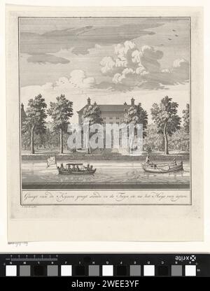 Vue du jardin et de la façade arrière Het Corvershof à Amsterdam, Jan Smit (I), d'après Jan Smit (II), 1723 - 1748 print vue du jardin et de la façade arrière Het Corvershof sur la Nieuwe Herengracht à Amsterdam, vue depuis la Nieuwe Keizersgracht. Un verger de chaque côté du chemin central. Deux bateaux dans le canal. Partie d'une série d'estampes du Corvershof, destinées en 1723, destinées aux couples plus âgés de la maison réformée néerlandaise (plus tard réformée). Amsterdam gravure sur papier / gravure maison de personnes âgées. Alms-House (hollandais : 'hofje'). bien-être public. orchard. bateau à rames, canoë, etc. Français ou ar Banque D'Images