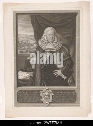 Portrait van Jacob Gottlieb Rudolph Volckamer von Kirchensittenbach, Christoph Wilhelm Bock, 1781 Imprimer de la fenêtre un visage sur le village de Kirchensittenbach. Nuremberg gravure sur papier / gravure de personnes historiques. roulement armorial, héraldique. casque : chapeau. cartes, atlas. Perspective de village, silhouette du village Kirchensittenbach Banque D'Images