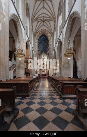 Intérieur de l'église de la Trinité à Cracovie Pologne Banque D'Images