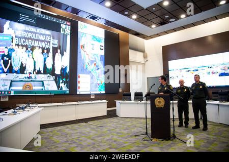 Le directeur général de la police colombienne, William Rene Salamanca, prend la parole lors d'une conférence de presse à Bogota, en Colombie, le 16 janvier 2024, annonçant qu'il a été Banque D'Images