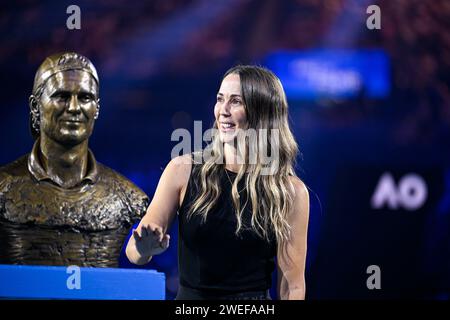 Paris, France. 24 janvier 2024. La femme de Lleyton Hewitt bec Hewitt lors du tournoi de tennis du Grand Chelem de l'Open d'Australie AO 2024 le 24 janvier 2024 à Melbourne Park, en Australie. Crédit : Victor Joly/Alamy Live News Banque D'Images