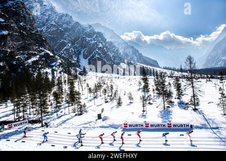 Planica, Slovénie. 5 mars 2023. Coureurs de ski en 50 km hommes aux Championnats du monde FIS de ski nordique 2023 à Planica, Slovénie, dans les Alpes juliennes. Banque D'Images