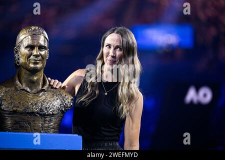 Paris, France. 24 janvier 2024. La femme de Lleyton Hewitt bec Hewitt lors du tournoi de tennis du Grand Chelem de l'Open d'Australie AO 2024 le 24 janvier 2024 à Melbourne Park, en Australie. Photo de Victor Joly/ABACAPRESS.COM crédit : Abaca Press/Alamy Live News Banque D'Images