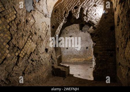 Catacombes ungerground en Italie, ville de Naples, visite du musée et arqueological zone. Banque D'Images