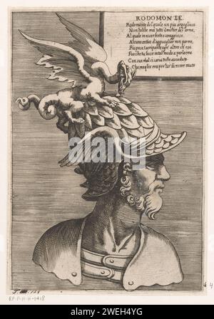 Buste van Rodomonte, Anonyme, 1550 - 1599 print Buste van Rodomonte, un personnage de l'épopée 'Orlando Furioso' de Ludovico Ariosto. Sur sa tête, il porte un casque décoré de feuilles et d'un dragon. En haut à droite le titre et huit vers italiens de l'épopée. Gravure sur papier / gravure de personnages masculins de 'Orlando Furioso' : utilisez 82a(...). casque. ornement dérivé de formes animales. dragon Banque D'Images