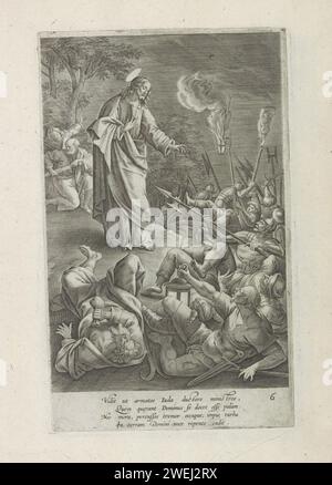 Les soldats qui entourent le Christ tombent au sol, 1585 imprimer le Christ se fait connaître dans le Hof de Getsémane. Judas, son traître, et les soldats brillent en arrière et tombent au sol. En arrière-plan, Simon Pierre tire son épée pour tourner l'oreille droite de Malchus. Sous le spectacle, un verset de quatre lignes en latin. Ce tirage fait partie d'un album. Gravure sur papier Christ se fait connaître ; les soldats tombent à terre  le baiser de Judas. Pierre tire son épée et coupe l'oreille de Malchus Banque D'Images