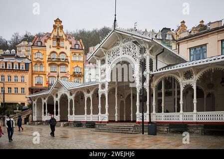 Karlovy Vary Karlsbad ancienne ville thermale historique avec des sources chaudes en Bohême République tchèque le 14 janvier 2024 Banque D'Images