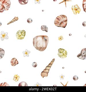 Modèle sans couture de Seashell et fleurs tropicales. illustration à l'aquarelle. coquilles de tarière, tun à bande, escargot de turban tapisserie, perles, hibiscus, plumeri Banque D'Images