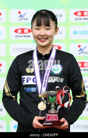 Tokyo, Japon. 24 janvier 2024. Miwa Harimoto tennis de table : cérémonie de remise des prix juniors des Championnats japonais de tennis de table 2024 au Tokyo Metropolitan Gymnasium à Tokyo, Japon . Crédit : Yohei Osada/AFLO SPORT/Alamy Live News Banque D'Images