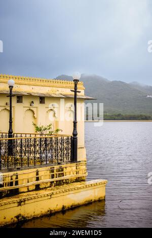 Udaipur Rajasthan Inde, 19 septembre 2023 vue extérieure et paysage du Jagmandir ou Jag Mandie à Udaipur Rajasthan Inde Banque D'Images