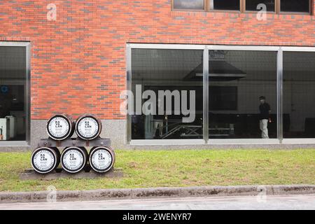 Yuanshan, République de Chine - 2 octobre 2023 : distillerie de whisky Kavalan, une attraction touristique populaire dans le comté de Yilan, Taïwan. Banque D'Images