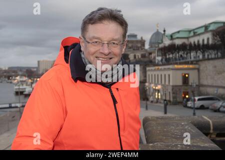 Holger Zastrow parteilos, geb. 12 janvier 1969 in Dresden ist ein deutscher Unternehmer und Politiker. Er war von 1999 bis 2019 Landesvorsitzender der FDP Sachsen und zwischen 2011 und 2013 gehörte er als stellvertretender Bundesvorsitzender sowie zwischen 2015 und 2017 als Beisitzer dem Präsidium der FDP an. Im Januar 2024 erklärte Zastrow seinen Austritt aus der FDP. Er will eine eigene Sammlungsbewegung aufbauen. *** Holger Zastrow non-parti, né le 12 janvier 1969 à Dresde est un entrepreneur et homme politique allemand, il a été président d'État du FDP de Saxe de 1999 à 2019 et entre 2011 an Banque D'Images