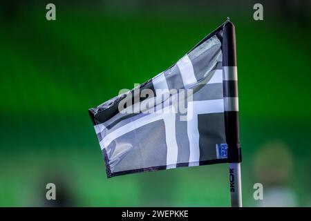 GRONINGEN, LAND WAAR HET PLAATS VINDT - JANVIER 26 : drapeaux d'angle spéciaux pour la commémoration 'In Memoriam' lors du match néerlandais Keuken Kampioen Divisie entre le FC Groningen et Jong AZ à Euroborg le 26 janvier 2024 à Groningen, Land waar het plaats vindt. (Photo de Pieter van der Woude/Orange Pictures) crédit : Orange pics BV/Alamy Live News Banque D'Images