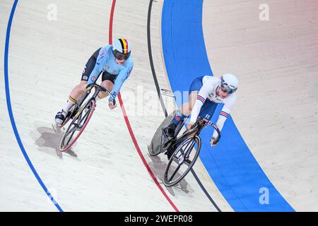 Sophie Capewell (Grande-Bretagne), Nicky Degrendele (Belgique). Piste cyclable. Sprint pour femme. Championnats d'Europe Munich 2022 Banque D'Images