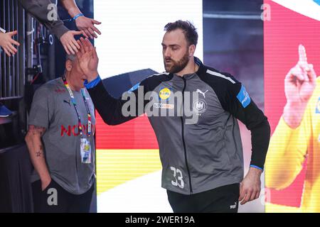 Zagreb, Croatie. 26 janvier 2024. Le gardien de but allemand Andreas Wolff court sur le terrain lors des présentations des équipes lors du deuxième match de demi-finale de l'EHF Euro 2024 masculin entre l'Allemagne et le Danemark au Lanxess Arena le 26 janvier 2024 à Cologne, en Allemagne. Photo : Sanjin Strukic/PIXSELL crédit : Pixsell/Alamy Live News Banque D'Images