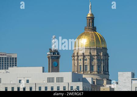 Dôme d'or du Capitole de l'État de Géorgie avec statue de Miss liberté dans le centre-ville d'Atlanta, Géorgie. (ÉTATS-UNIS) Banque D'Images