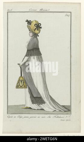 Journal des dames et de la mode, costume parisien, 28 juillet 1798, année 6, (52) : Capote à Crêp (...), 1798 'Capote' de crêpe jaune, garnie de pneu noir. Sac triangulaire : 'Sac Falbalassé'. Petit manteau épaule avec long slip sur une robe à manches longues et traînée. Selon la légende, cette performance est animée sur les 'champs Élysées'. Le tirage fait partie du magazine de mode Journal des Dames et des modes, publié par Sellèque, Paris, 1797-1839. plaques de mode gravées en papier. robe, robe (+ vêtements pour femmes). Sac (SAC À MAIN) (+ vêtements pour femmes). Casque (CAPOTE) (+ wom Banque D'Images