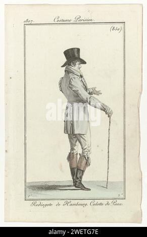 Journal des dames et de la mode : mode homme, 1807 Homme, vu au dos, vêtu d'une 'Redingote de Hambourg' et d'un pantalon genou en cuir. Accessoires : chapeau haut de gamme, gants, bâton de marche, bottes avec couvertures contrastées. Le tirage fait partie du magazine de mode Journal des Dames et des modes, édité par Pierre de la Mésangère, Paris, 1797-1839. plaques de mode gravées en papier. manteau (+ vêtements pour hommes). pantalons, culottes, etc (CULOTTES) (+ vêtements pour hommes). Vêtements pour la partie supérieure du corps (GILET) (+ vêtements pour hommes). bottes (+ vêtements pour hommes). gants, mitaines, etc (+ vêtements pour hommes). marche-s Banque D'Images