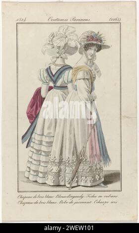 Journal des dames et de la mode, costumes parisiens, 20 septembre 1824, (2265) : chapeau en bois blanc (...), 1824 deux femmes, vues au dos, avec des chapeaux de 'Bois blancl'. La femme à gauche porte une «blouse» d'orland et une feuille de rubans. L'autre femme porte une robe de 'Jaconnatt' avec une écharpe multicolore autour des épaules. Dans la main un bâton de marche qui peut également être utilisé comme parasol. Le tirage fait partie du magazine de mode Journal des Dames et des modes, édité par Pierre de la Mésangère, Paris, 1797-1839. plaques de mode gravées en papier. robe, robe (+ vêtements pour femmes). Banque D'Images