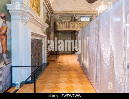 Fresques rococo du peintre italien Karl Henrici (1737-1823) au Palais Menz dans le centre historique de Bolzano, Tyrol du Sud, Trentin-Haut-Adige, Italie Banque D'Images