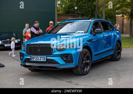 Bentley Bentayga S V8 2023, exposée au Bicester Heritage Scramble le 8 octobre 2023. Banque D'Images