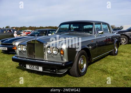 1979 Rolls Royce Silver Shadow, exposée au Bicester Heritage Scramble le 8 octobre 2023. Banque D'Images