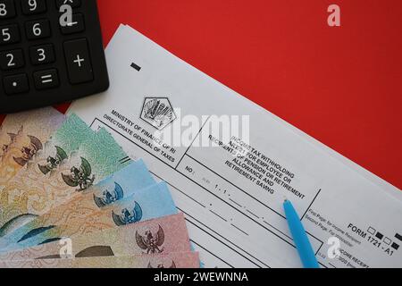 Formulaire fiscal indonésien 1721 a1 retenue d'impôt sur le revenu art 21 pour l'employé ou les bénéficiaires d'une pension ou d'une pension de retraite et d'une épargne-retraite Banque D'Images