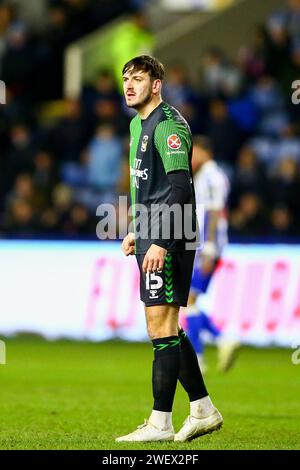 Hillsborough Stadium, Sheffield, Angleterre - 26 janvier 2024 Liam Kitching (15) de Coventry City - pendant le match Sheffield Wednesday contre Coventry City, Emirates FA Cup, 2023/24, Hillsborough Stadium, Sheffield, Angleterre - 26 janvier 2024 crédit : Arthur Haigh/WhiteRosePhotos/Alamy Live News Banque D'Images