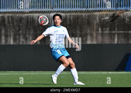 Cercola, Italie. 27 janvier 2024. Miharu Kobayashi de Napoli femminile en action lors du match de Serie A féminin entre Napoli Women et FC Internazionale Women au Stadio Giuseppe Piccolo le 27 janvier 2024 à Cercola (NA), Italie. Crédit : Nicola Ianuale/Alamy Live News Banque D'Images