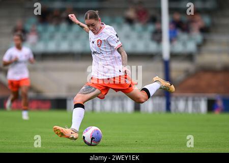 Bossley Park, Australie. 27 janvier 2024. Sharn Freier du Brisbane Roar FC est en action lors du match de la saison 14 de la Liberty A-League 2023/24 entre le Western Sydney Wanderers FC et le Brisbane Roar FC qui s'est tenu au Marconi Stadium. Score final ; Western Sydney Wanderers FC 1 : 3 Brisbane Roar FC. (Photo Luis Veniegra/SOPA Images/Sipa USA) crédit : SIPA USA/Alamy Live News Banque D'Images