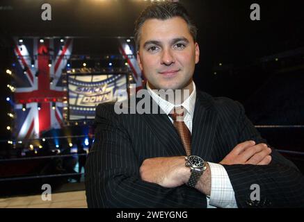 SHANE MCMAHON fils de Vince McMahon, il est un promoteur de lutte de quatrième génération en tant que membre de la famille McMahon. AU SMACK DOWN MEN ARENA.MANCHESTER LE 12 OCTOBRE 2004. PHOTO : GARYROBERTSPHOTO.COM Banque D'Images