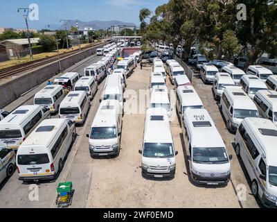 Minibus taxi Depot, Wynberg, le Cap, Afrique du Sud 7708 Banque D'Images