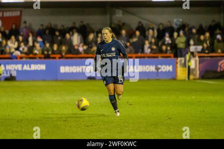 Crawley, Royaume-Uni. 27 janvier 2024. Broadfield Stadium, Crawley, Angleterre, 27 janvier 2024 : Fran Kirby (14 Chelsea) en action lors du match de Barclays Womens Super League entre Brighton et Chelsea au Broadfield Stadium, Crawley. (Tom Phillips/SPP) crédit : SPP Sport Press photo. /Alamy Live News Banque D'Images