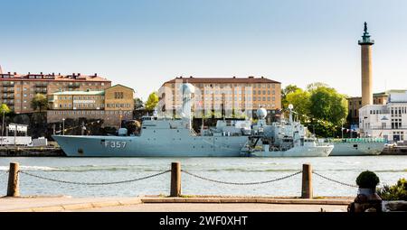 Gothenburg, Suède - avril 29 2019 : frégate danoise F357 Thetis et HDMS MSF1 au port de Gothenburg. Banque D'Images