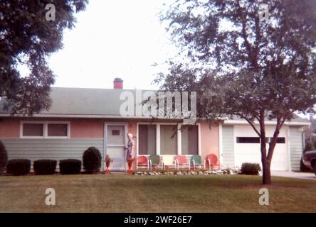 Maison de ranch du milieu du siècle aux États-Unis, CA. 1952. Banque D'Images