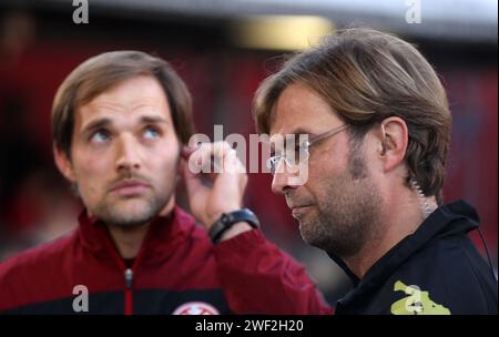 Entraîneur JŸrgen Klopp und Kollege Thomas Tuchel Fussball Bundesliga FSV Mainz 05 Borussia Dortmund 0:2 25.9.2010 saison 2010 / 2011 © diebilderwelt / Alamy stock Banque D'Images