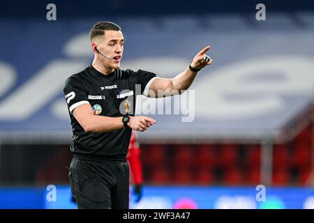 Liège, Belgique. 27 janvier 2024. L'arbitre Lucas Loockx photographié lors d'un match de football féminin entre Standard Femina de Liège et AA Gent Ladies lors de la 15e journée de la saison 2023 - 2024 dans la Belgian Lotto Womens Super League, le samedi 27 janvier 2024 à Liège, BELGIQUE . Crédit : Sportpix/Alamy Live News Banque D'Images