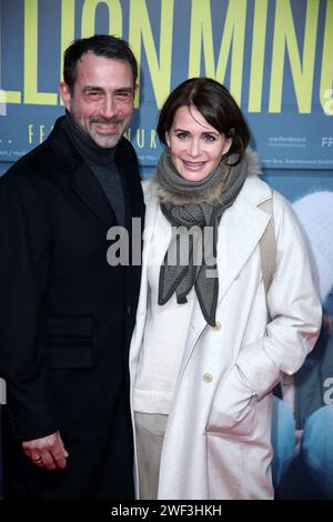 Anja Kling mit Ehemann Oliver Haas assiste à la première mondiale du film Eine million Minuten, Zoo Palast, Banque D'Images