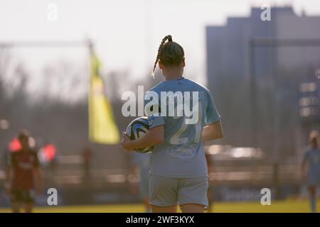 Francfort, Allemagne. 28 janvier 2024. Francfort, Allemagne, 28 janvier 2024 : Anna Gerhardt ( 21 Koeln ) lors du match de football Google Pixel Frauen-Bundesliga entre l'Eintracht Francfort et le 1.FC Köln au Stadion am Brentanobad à Francfort, Allemagne. (Julia Kneissl/SPP) crédit : SPP Sport Press photo. /Alamy Live News Banque D'Images