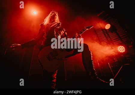 Copenhague, Danemark. 27 janvier 2024. Le groupe suédois de heavy Metal Avatar donne un concert live à Amager Bio à Copenhague. Ici le guitariste Tim Ohrstrom est vu en direct sur scène. (Crédit photo : Gonzales photo/Alamy Live News Banque D'Images