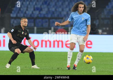 Roma, Italie, 28 janvier 2024 Marcos Antônio du SS Lazio concourt pour le ballon avec Stanislav Lobotka du SSC Napoli lors du match de Serie A entre le SS Lazio et le SSC Napoli Credit:Agostino Gemito/Alamy Live News Banque D'Images